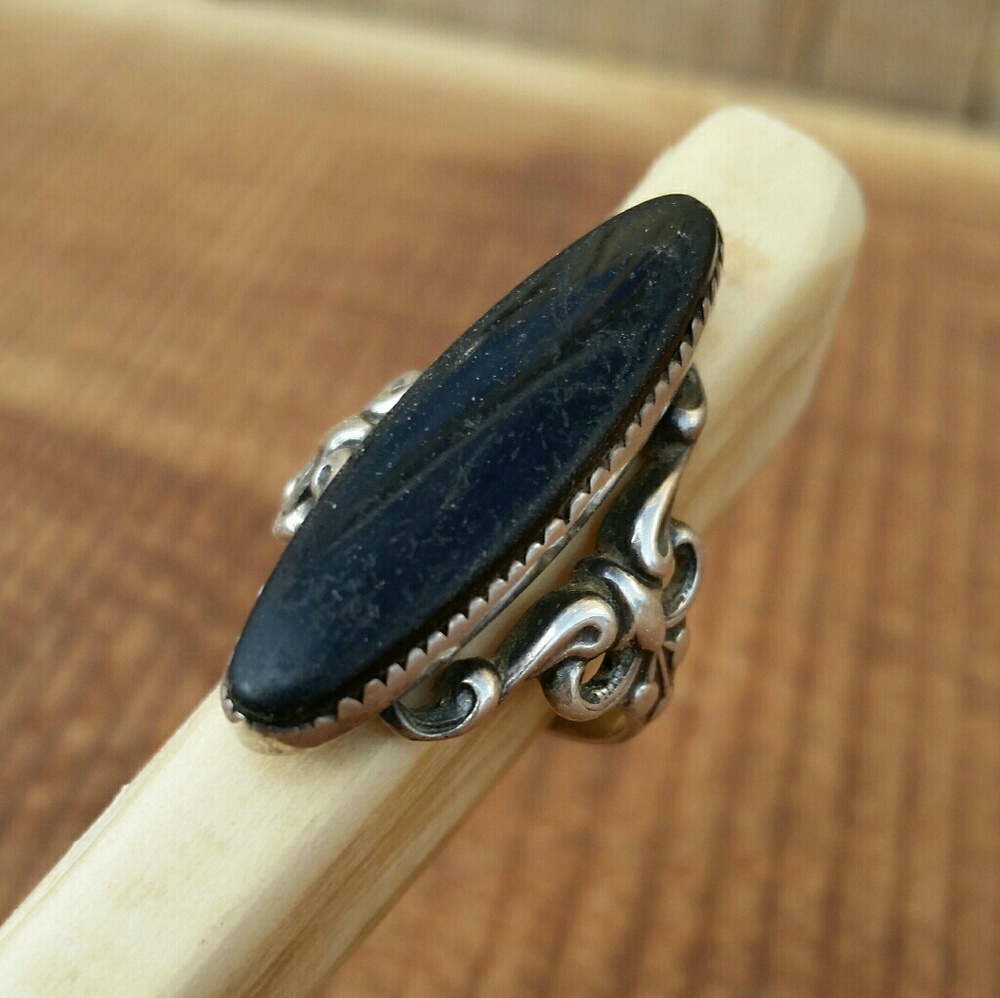 VTG BEAU STERLING & BLACK STONE RING
